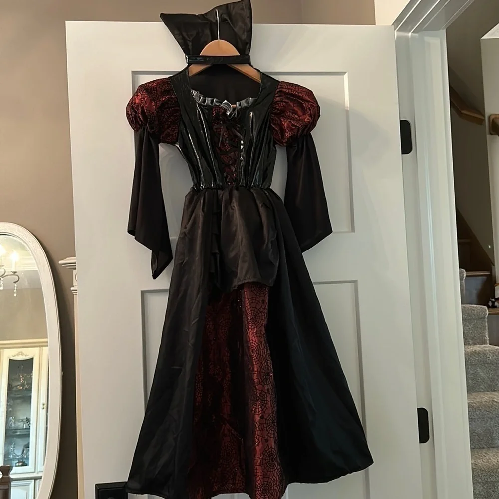 Little Miss Vampire costume size med Halloween party gothic Adams family style